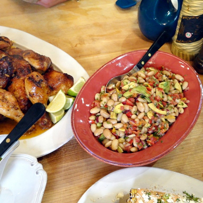 Peruvian-Style Chicken with Pepper-Herb Sauce and Peruvian-Style Bean Salad | Rachael Ray