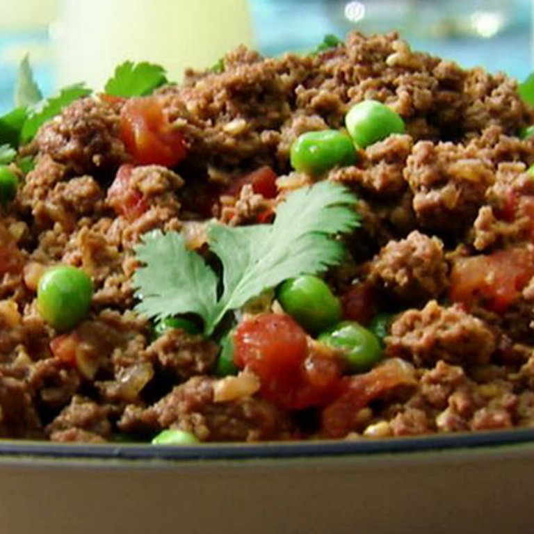 Kheema (Indian Ground Beef with Peas) 