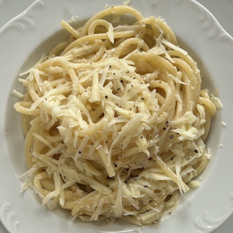 Spaghetti Cacio e Pepe