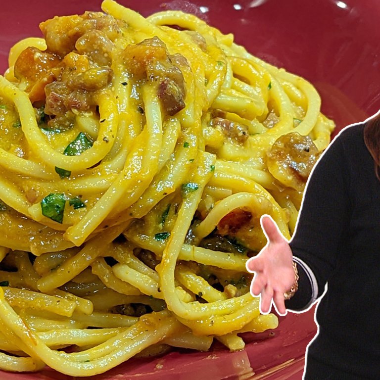 Pumpkin Carbonara with Saffron | Rachael Ray