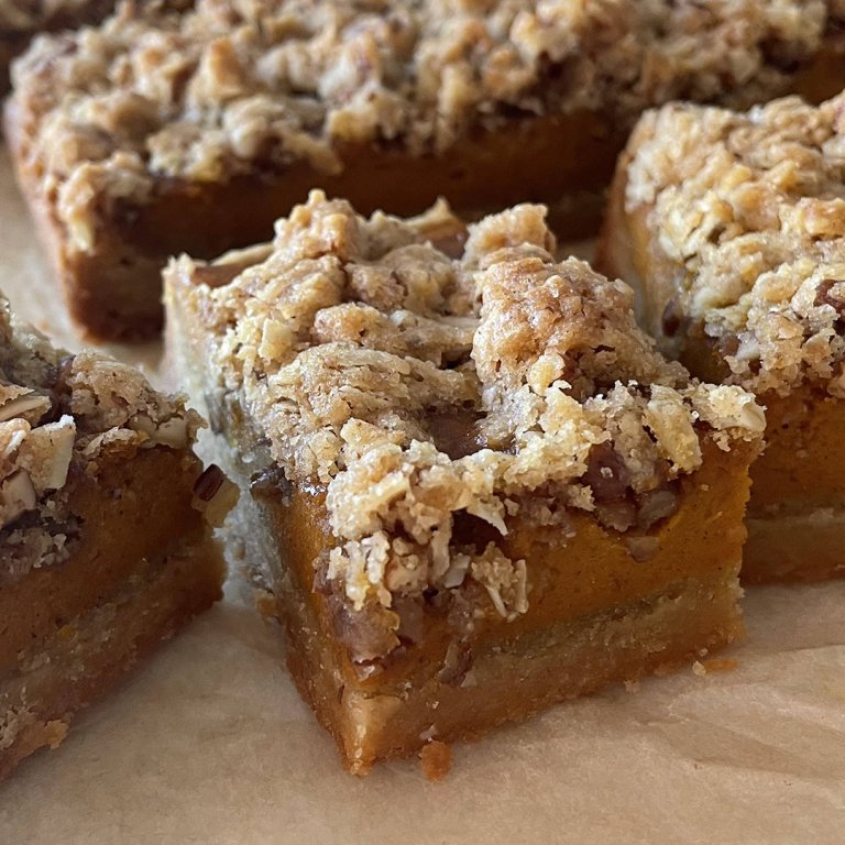 Pumpkin Bars with Pecan Streusel