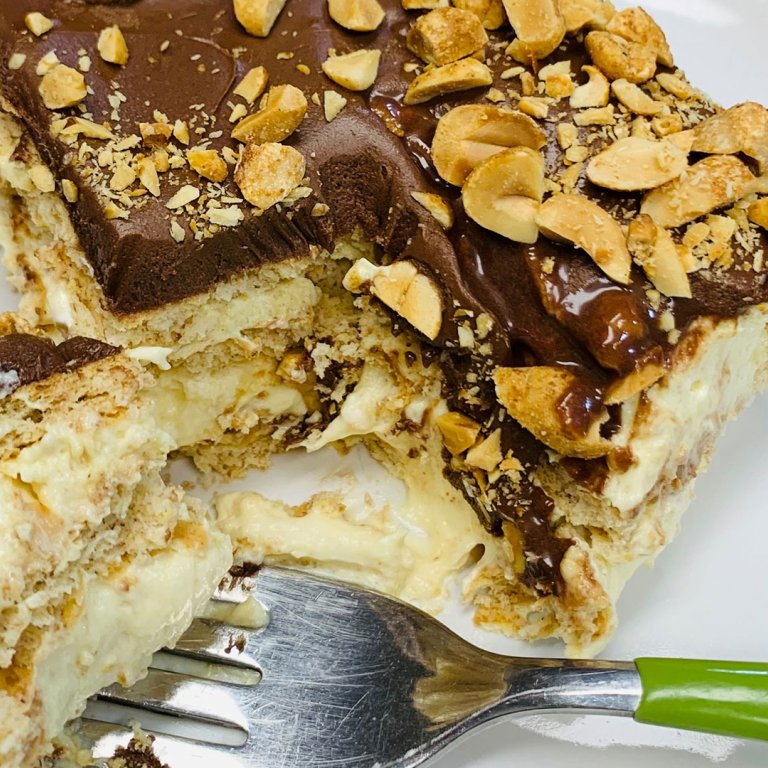 jason smith chocolate eclair cake