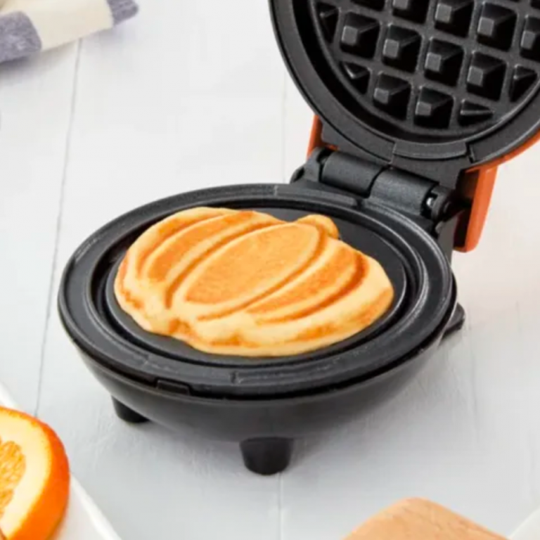 dash halloween waffle maker